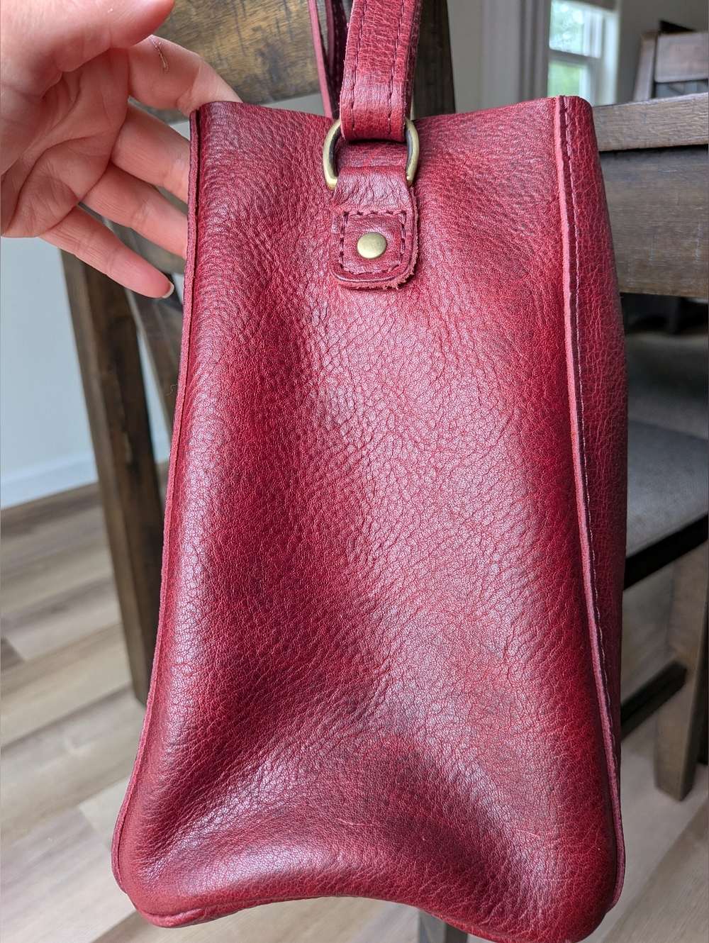 Portland Leather Sangria Butterfly Bag - Picture 4 of 8